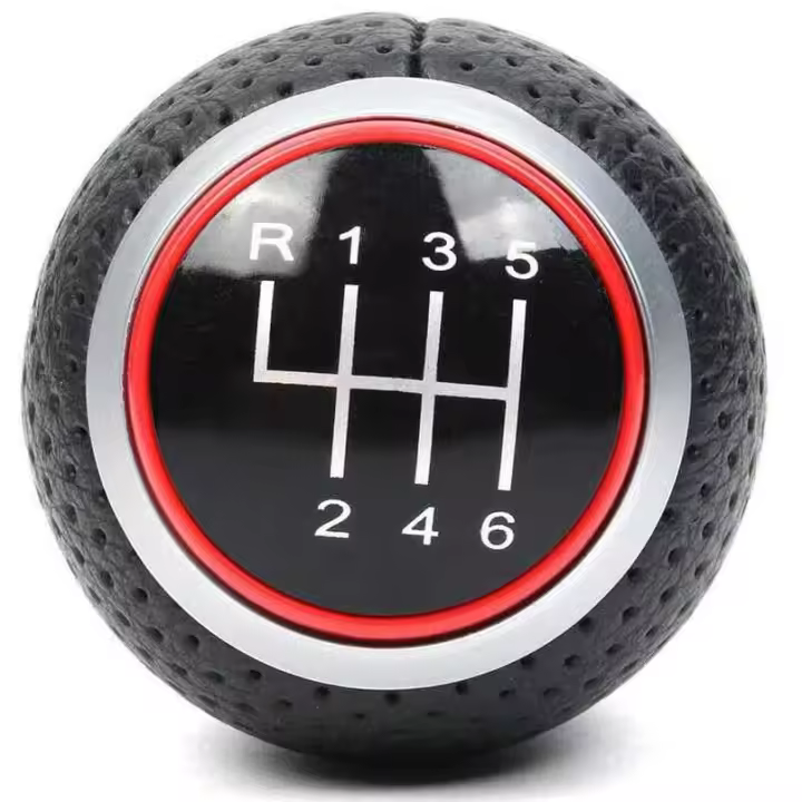AUTOZOCO Pomo de 6 cambios marcha coche con perilla, Pomo cambio de marchas, Compatible con Audi A1 A3 A4 A5 B6 B7 B8 A6 S4 8K A5 8T Q2 Q3 Q5 8R S Line Passat Golf MK4 Seat Leon Ibiza 6J, Negro Rojo - 1