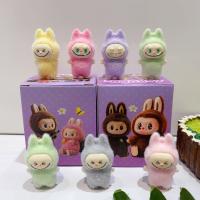 Muñecos Mini Labubu En Posturas De Pie Y Sentado Caja Sorpresa De 12 Piezas Juguetes Kawaii Decoración De Escritorio Colección Regalos De Navidad - details 8