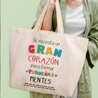 Bolsa Personalizada para Profes 'Se Necesita un Gran Corazón para Formar Grandes Mentes' - Tote Bag Personalizada - Profesora - Regalo Original - Asas Largas - Bolsa Personalizadas Fin de Curso para la Profe - details 0