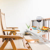 Mesa de barandilla para balcón o terraza JOCCA, plegable y ajustable en altura e inclinación, tablero 53x40 cm, resistente hasta 10 kg, estructura de hierro y superficie PP, ideal para exteriores, desayunos o trabajo al aire libre, fácil de montar. - details 0