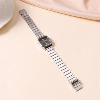 Reloj De Pulsera De Mujer Simple Cuadrado Dial Acero Vestido De Moda Y Casual Resistente Al Agua Displays De Numeración Romana - details 9