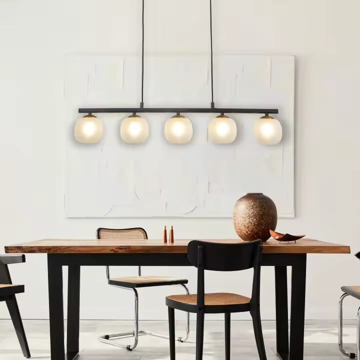 LÚZETE - LÁMPARA DE TECHO 5 LUCES HIERRO NEGRO TULIPA BLANCA NICOLETTA ALM-APOL - Apariencia Sofisticada - 1