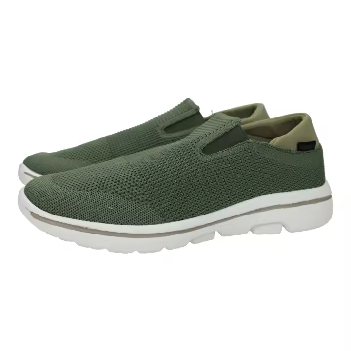 Deportivos marca PAREDES para hombre en color kaki. Deportivas para hombres, color kaki, ligeras, hechas en materiales textiles de calidad, plantilla extraible y sin cordones - 1