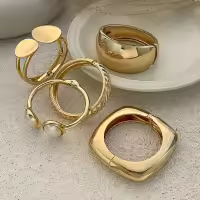 Pulsera De Metal Punk Exagerada Para Mujer Y Hombre Ingemark Estilo Heavy Metal Cuff Bracelet Color Oro Vintage Joyería Hip Hop - details 5