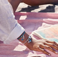 PANDORA Pulsera con dijes de color azul océano opalescente con dijes para momentos, impresionantes joyas para mujer, regalo para mujer,Con caja - details 0