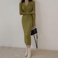 Vestido Bodycon Elegante Para Mujer Con Botones Y Cuello En V De Terciopelo Suave Manga Larga Estilo Oficina Otoño Invierno - details 26