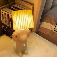 Lámpara De Mesa Creativa Y Divertida Para Niños Con LED Luces De Lectura Para Dormitorio Luz Nocturna Decorativa Para El Borde De La Cama Regalo Para Niños - details 3