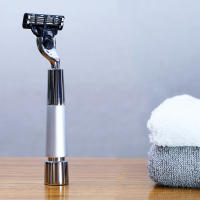 iRAZOR Clásico Cepillo De Barba Para Hombres Cuchilla De 3 Capas Mach 3 Herramienta De Aseo Con Mango Pesado Rasador De Cabello - details 4