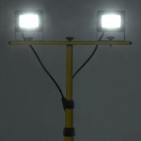 vidaXL Foco LED con trípode 2x10 W blanco frío - details 1