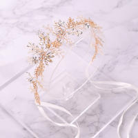 AiliBride Diadema De Boda De Perlas Y Cristales Dorados Accesorio De Cabello Para Novia Tiara De Moda Hecho a Mano Para Mujeres - details 3