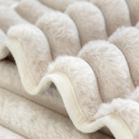 Funda De Sofá De Peluche Imitación De Zorro Con Rayas Antideslizante Cubierta Para Muebles De Sala De Estar Tapete De Cojín - details 4