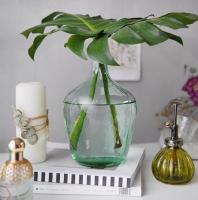 LILI HOME Jarrón Garrafa de Vidrio Reciclado – Estilo Mediterráneo Artesanal desde 4L hasta 16L Un objeto atemporal que une diseño, sostenibilidad y calidez. Cada pieza es única, soplada a mano con un acabado que conserva la belleza natural del vidrio re - details 4