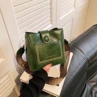 Bolso Bandolera De Cuero PU Vintage Para Mujer Lujo Diseñador Negro Bolso De Hombro Con Cadena Estilo Elegante Y Versátil - details 18
