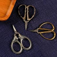 Mini Tijeras Retro De Bolsillo 6cm Cortador De Hilo Antiguo Vintage Para Bordado Y Costura Acero Inoxidable - details 2