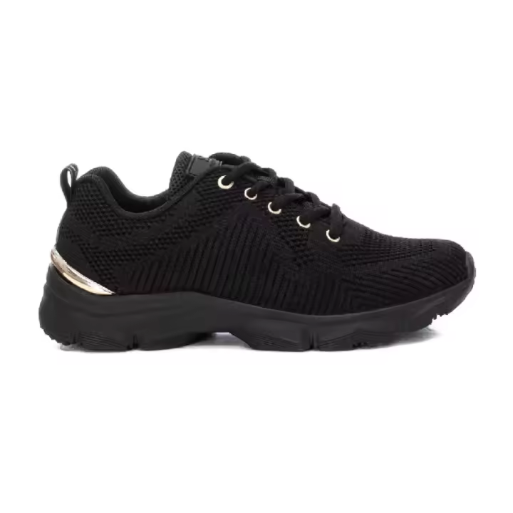 Shoes Deportivos marca Xti para mujer en color negro - 1