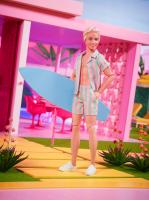Barbie The Movie, Ken Muñeco Signature de colección con Chaleco a Rayas y Tabla de Surf HPJ97 Mattel - details 5