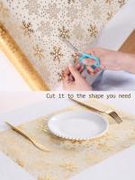 Corredor De Mesa Elegante Con Copos De Nieve En Oro (28 Cm X 4.5 M) Para La Temporada Navideña Y De Advenimiento Decoración Festiva Para Ocasiónes Especiales - details 1