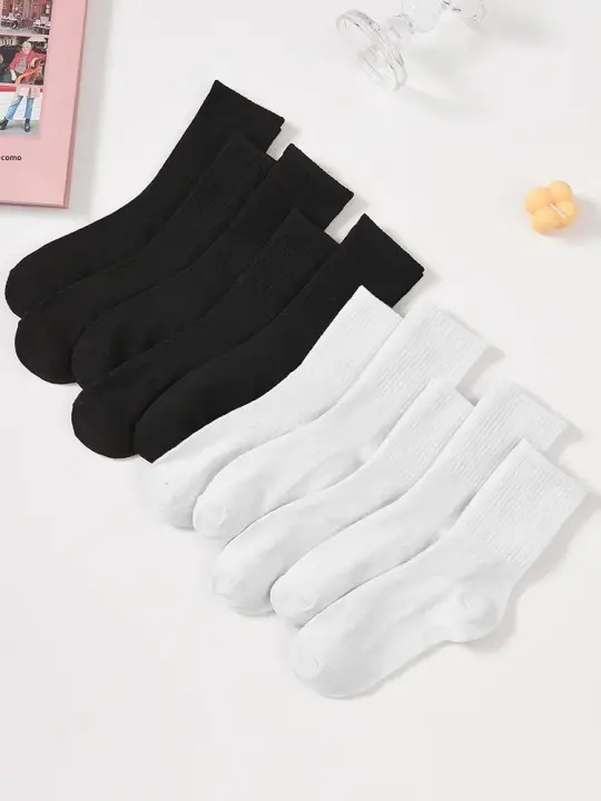 10 Pares De Calcetines De Medio Tamaño Para Mujer En Colores Negro Y Blanco Absorbentes De Sudor Moda Fácil De Combinar Y Cómodos - 1