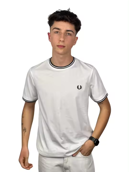 Camiseta Fred Perry  -Ribete De Dos Franjas Blanca - 1