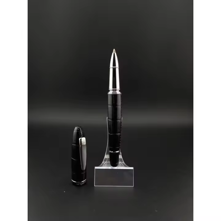 Roller Ungaro hecho en piel negra - 1