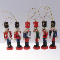 1Pcs 10cm Soldado De Madera Para Romper Nueces Adorno Navideño Colgante Juguete Material PVC Origen China Continental - details 6