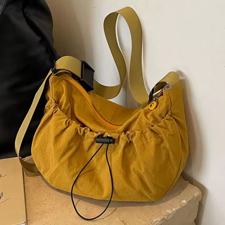 Bolso De Hombro De Nylon Nueva Diseño En Niche Color Sólido Con Pliegues Bolso Cruzado Versátil Para Uso Casual En Clase Y Comuting - 1