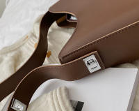 Bolso Bandolera De Cuero PU Para Mujer Diseño De Moda Gran Capacidad Bolso De Hombro Para Viaje Verano Bolso Armpit Hobo - details 29
