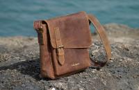 Bandolera de Cuero Genuino IULIUS – Unisex, resistente y elegante para uso diario - details 0