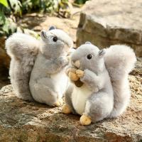 Juguete De Peluche De 20cm Simulación De Ardilla Abrazable Con Castañas Regalo Festivo Para Amigos Y Niños Tipo De Animal: Ardilla Relleno: Algodón PP - details 0