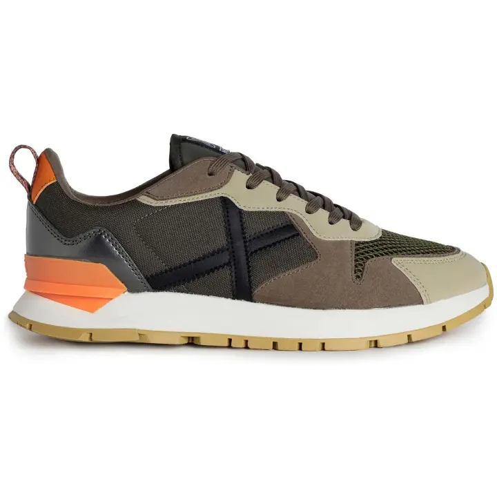 Calzado Zapatillas Casual marca Munich modelo 8831003 para hombre en color marrón - 1