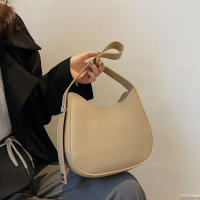 Bolso Bandolera De Cuero PU Para Mujer Diseño De Moda Gran Capacidad Bolso De Hombro Para Viaje Verano Bolso Armpit Hobo - details 5