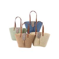 Bolso de Hombro grande Troquelado estilo cesta cierre solapa deco étnico con borlas. Bolso grande veraniego 50x30 cm de mujer para playa, vacaciones, rutina - details 1