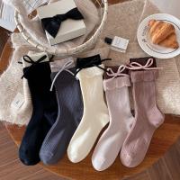 Calcetines De Mujer Primavera Nuevos Coreanos Con Lazo De Encaje Medio Tubo Versátiles Dulces De Algodón Pile Calcetines Casuales - details 0