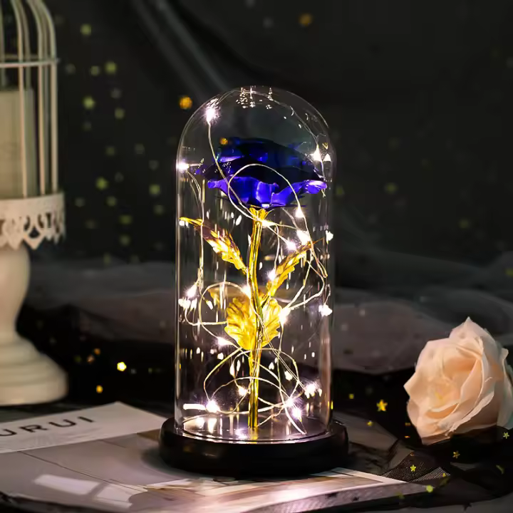 La rosa eterna con luces LED es un regalo original que se le da a las mujeres en ocasiones especiales como el Día de la Madre o cumpleaños. - 1