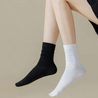 7 Pares De Calcetines De Cuello Redondo Para Mujer En Colores Sólidos Negro Y Blanco Absorbentes De Sudor Transpirables Calcetines Casuales Suaves Y Versátiles - details 3
