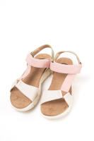 Lyla Wang Sandalias deportivas de senderismos mujer con velcro y suela flexible - details 1