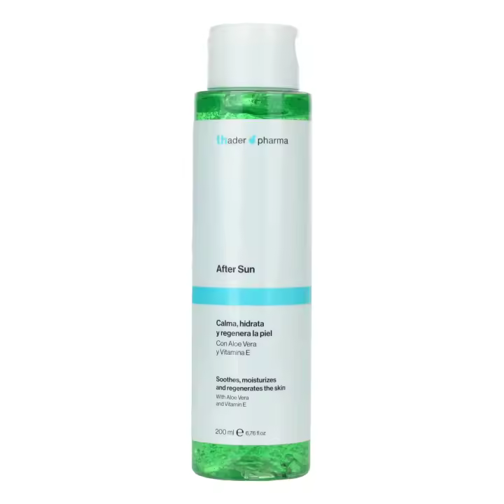 Thader Pharma After Sun con Aloe Vera y Vitamina E que calma, hidrata y regenera, 200 ml - 1