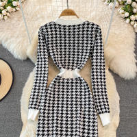Vestido Largo De Punto Vintage REALEFT Para Mujer Cuello V Manga Larga Botones Estilo Clásico Otoño Invierno Talla Regular - details 12