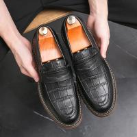 Nuevos Loafers Para Hombre En Cuero Patentado Con Patrón De Piedra Zapatos De Boda Y Casual Con Punta Redonda Cierre SLIP-ON - details 17