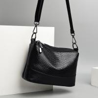 Bolso elegante negro para mujer. - details 1