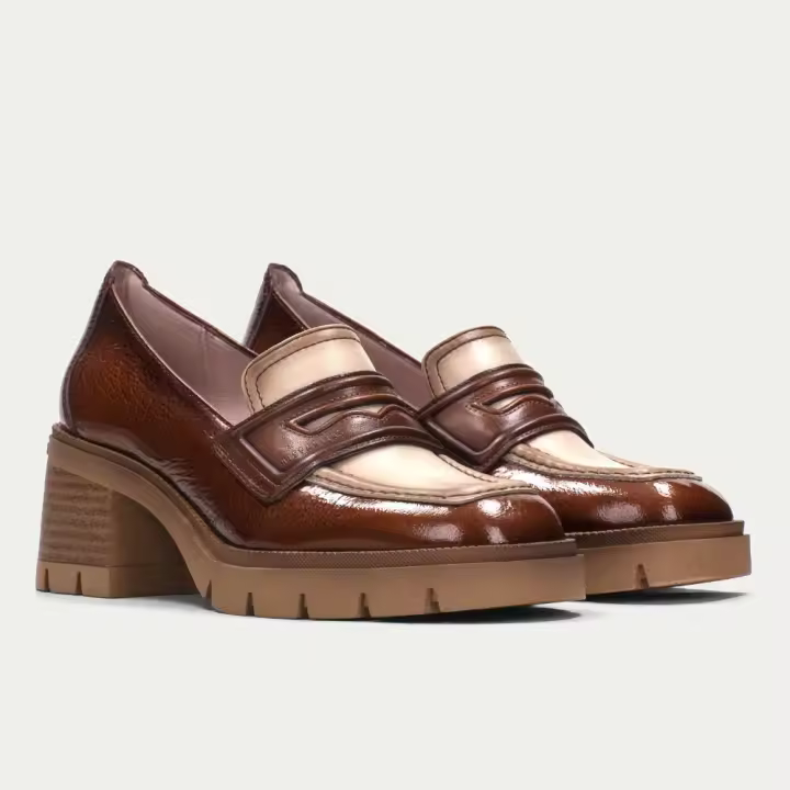Mocasín Everest Cuero 232965 - Marca Hispanitas - Tacón Bloque - Piso Track - Piel Vacuno - Color Cuero - 1