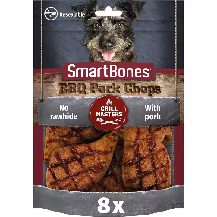 SmartBones® BBQ PORK CHOPS 8 unidades, sin cuero crudo convencen por su combinación irresistible de sabor a barbacoa y sabrosa carne de cerdo y vienen en un producto masticable con forma de auténtica chuleta. - 1