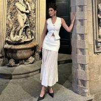 Conjunto De Vestido Y Falda Larga De Punto Para Mujer Estilo Moderno Y Elegante Primavera 2024 Sin Mangas Cuello En V Cierre Único - details 4