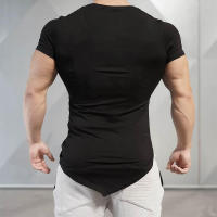 Camiseta De Algodón Para Hombre Con Cuello En V Y Manga Corta Transpirable Y Ajustada Para Gimnasio Y Entrenamiento Estilo Casual Con Bajo Irregular - details 4