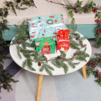Guirnalda De Navidad Con Bayas Rojas Y Conos De Pino Adorno Decorativo Para Fiesta Bodas Y Estufa Regalo De Artesanía Artificial - details 9