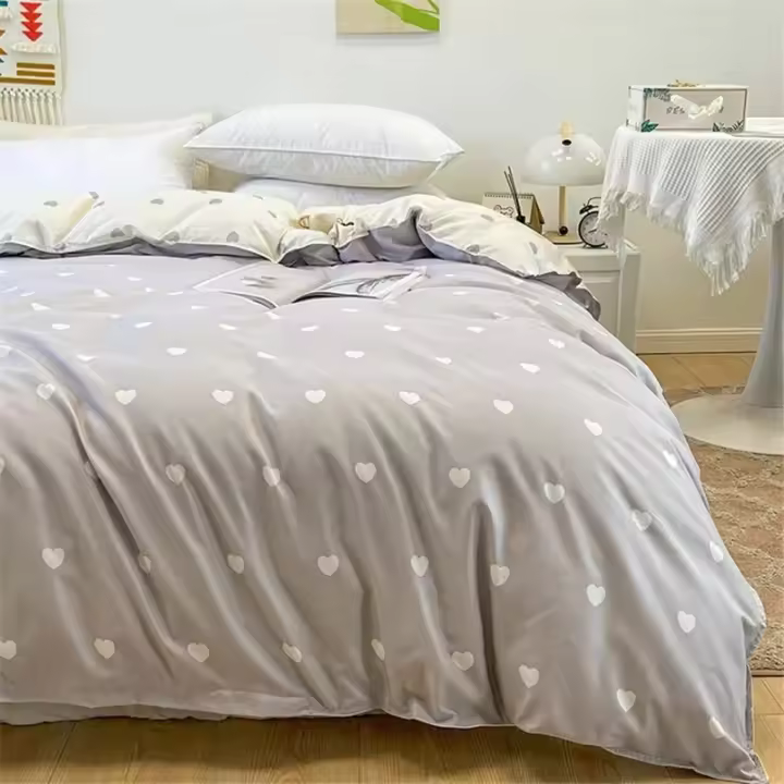 Cubierta De Edredón Microfibra 150x200cm Cubierta De Edredón Individual Con Estampado De Corazón Y Rayas Cuadradas Para Uso Doméstico Y Hotelero - 1