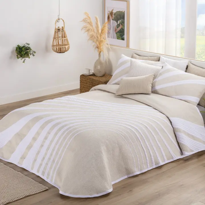 Manterol - Colcha cubrecama jacquard dibujo geométrico círculos color beige, gris y blanco. Tejido en nuestros telares con la mayor calidad. Ideal para primavera, verano y entretiempo. Tejido duradero y antideslizante. - 1