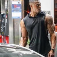 Top De Entrenamiento De Baloncesto Para Hombres Verano 2024 Sin Mangas Con Capucha Secado Rápido Estilo Deportivo Top Fitness Manga Larga Color Sólido - details 2