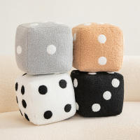 Cojín De Dados De Peluche Cubo De Dados Muñeco Relleno Juguete De Juego Decoración De Interiores Para Fiesta Suministros De Decoración Del Hogar Y Del Coche - details 5