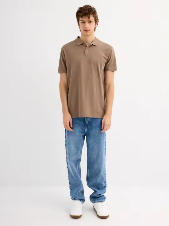 Jeans baggy de tiro medio, confeccionado en tejido de algodón, color azul medio desgastado, diseño cinco bolsillos, cintura con… INSIDE - 1